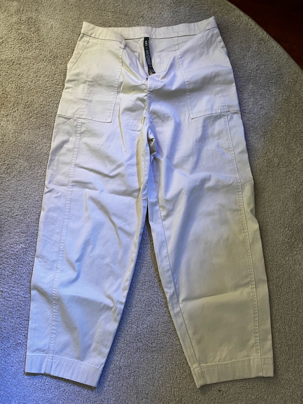 VUORI women’s pants. - Picture 2 of 2